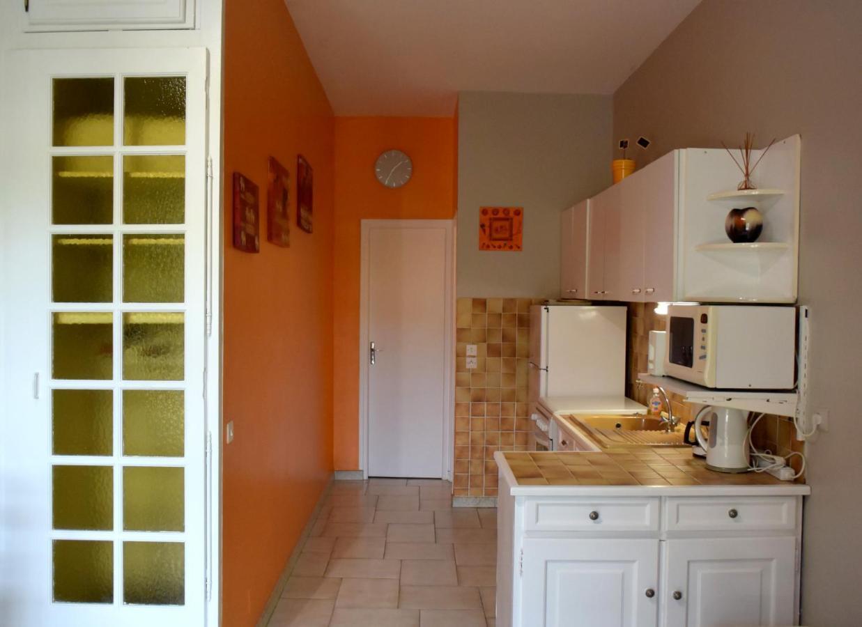 Appartements Dans Villa En Rez De Jardin Hyères المظهر الخارجي الصورة