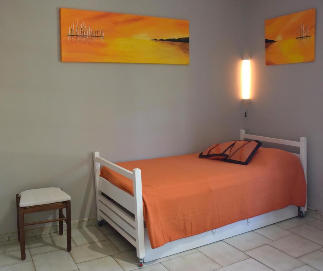 Appartements Dans Villa En Rez De Jardin Hyères المظهر الخارجي الصورة